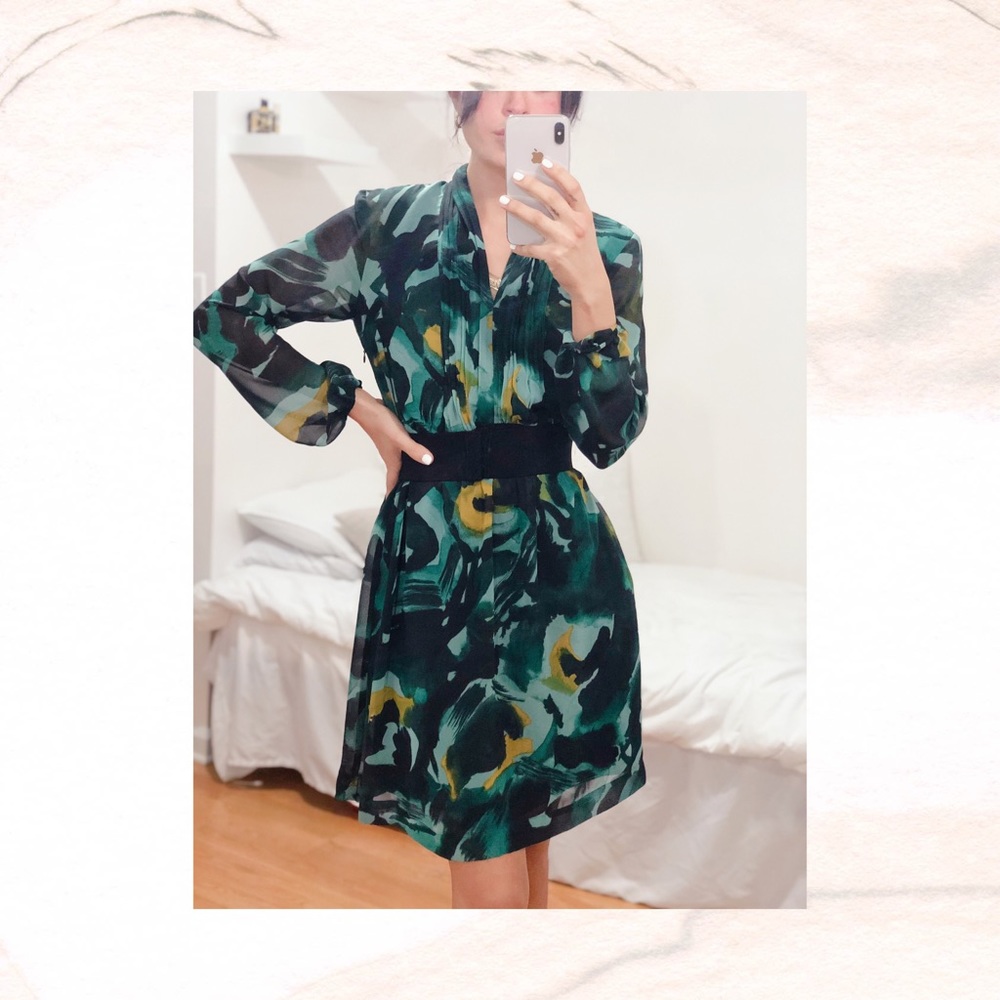 Kenneth Cole NY classic green pattern dress